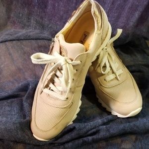 PAUL GREEN NUBUCK SHOES TRIMMED WITH GOLD